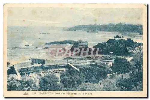 Cartes postales Biarritz Port des Pecheurs et le Phare