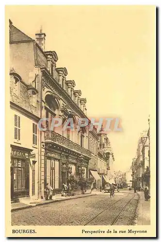 Cartes postales Bourges Perspective de la rue Moyenne
