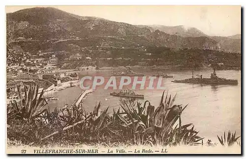 Ansichtskarte AK Villefranche sur Mer La Ville La Rade Bateaux de guerre