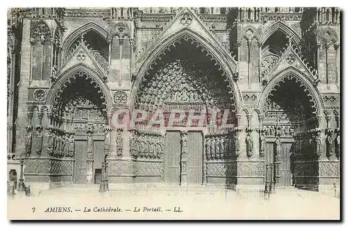 Cartes postales Amiens Le Cathedrale Le Portail