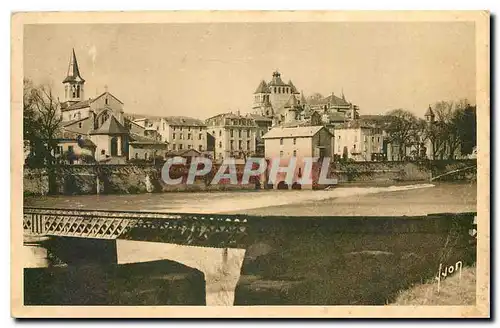 Cartes postales Cahors Lot L'Eglise St Ureisse et la Cathedrale vues de la rive gauche du Lot