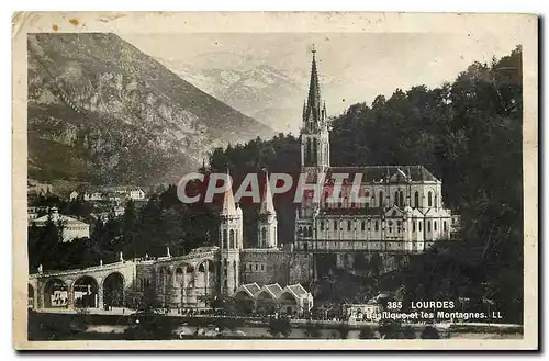 Cartes postales Lourdes Le Basiliques les Montagnes