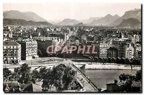 Cartes postales Les belles Alpes Francaises Grenoble Vue generale et le cours