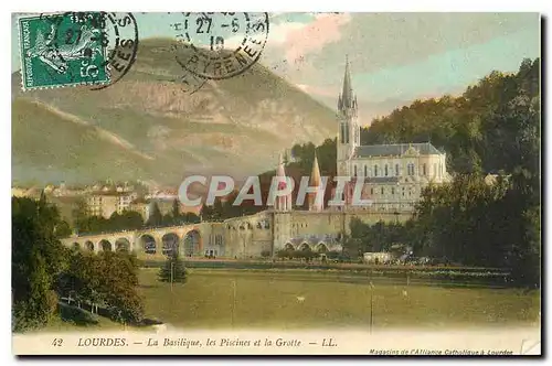 Cartes postales Lourdes La Basilique les Piscines et la Grotte