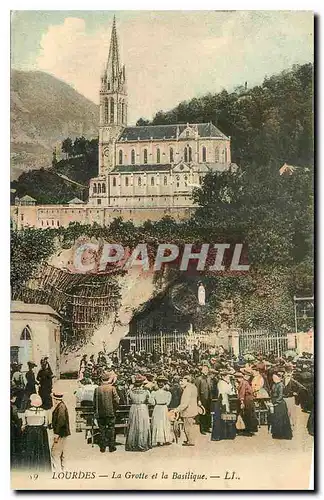 Cartes postales Lourdes La Grotte et la Basilique