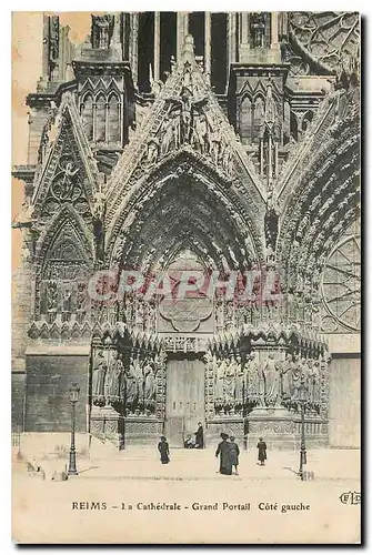 Ansichtskarte AK Reims La cathedrale Grand Portail Cote gauche