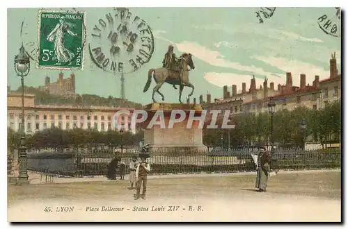 Cartes postales Lyon Place Bellecour Statue Louis XIV