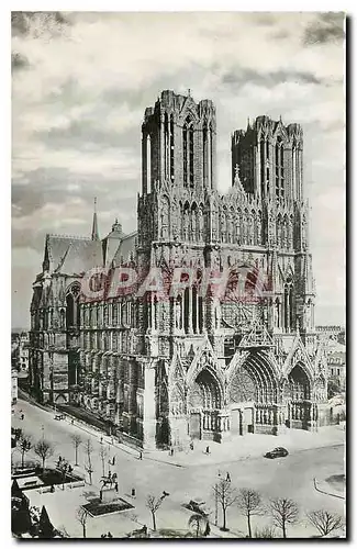 Cartes postales Reims La Cathedrale