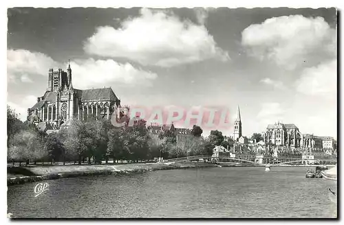 Ansichtskarte AK Auxerre Cathedrale St Etienne et l'Yonne