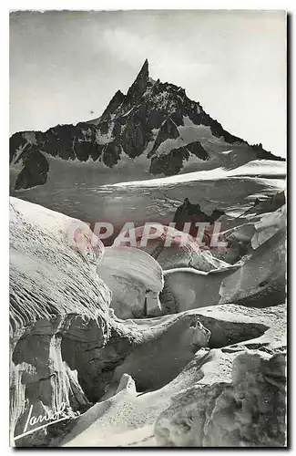 Ansichtskarte AK Chamonix Hte Montagne Hte Savoie la Dent du Geant Glacier du Geant au centre le Bognon de la Vie