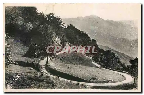 Cartes postales Vallee d'Aure Arreau Hautes Pyrenees Le Fer a Cheval de la route du Col D'Aspin