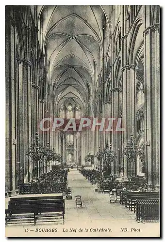 Cartes postales Bourges La Nef de la Cathedrale