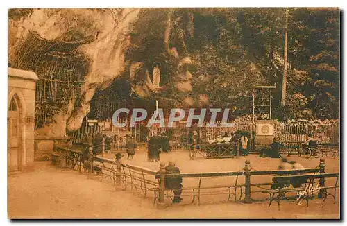 Cartes postales Lourdes Htes Pyr La Grotte