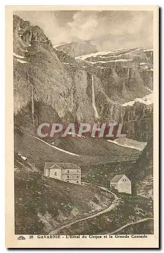 Cartes postales Gavarnie L'Hotel du Cirque et la Grande Cascade