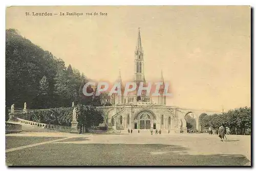 Cartes postales Lourdes La Basilique vue de face