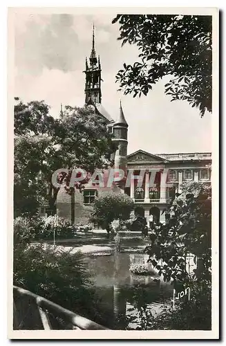 Cartes postales Toulouse Hte Garonne Le Donjon du Capitole et le square