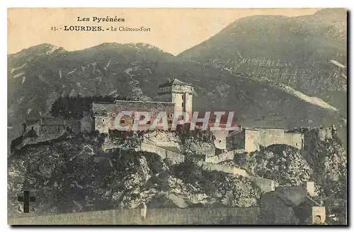 Cartes postales Les Pyrenees Lourdes Le Chateau Fort