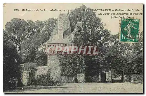 Cartes postales Chateaux de la Loire Inferieure Haute Goulaine La Tour des Archives et l'Entree cote de la Cour