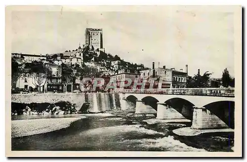 Ansichtskarte AK Crest Drome Vue centrale Le Quai et le Pont