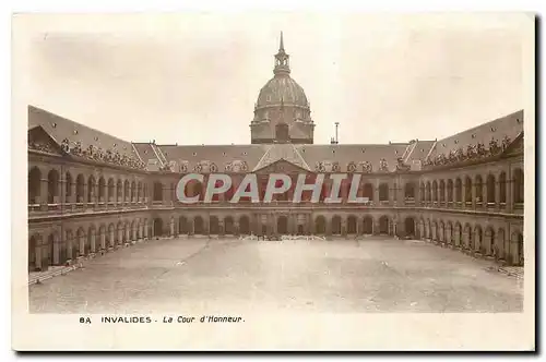 Cartes postales Invalides La Cour d'Honneur