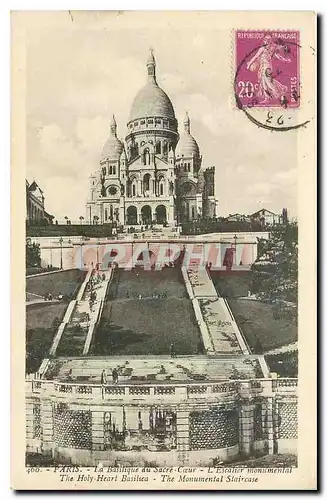 Cartes postales Paris La Basilique du Scare Coeur l'Escalier monumental