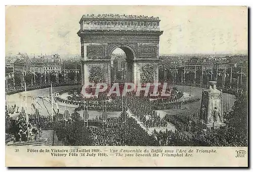 Cartes postales Fetes de la Victoire Vue d'ensemble di Defile sous l'Arc de Triomphe