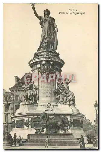 Cartes postales Paris Place de la Republique Lion