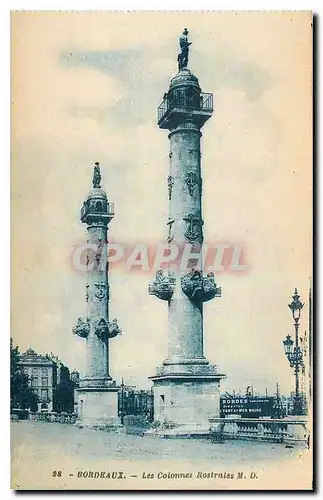 Cartes postales Bordeaux Les Colonnes Rostrales