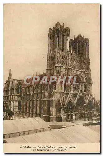 Cartes postales Reims La Cathedrale apres la guerre