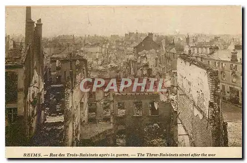 Ansichtskarte AK Reims Rue des Trois Raisinets apres la guerre