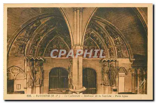 Ansichtskarte AK Bayonne B P La Cathedrale Interieur de la Sacristie Porte typan