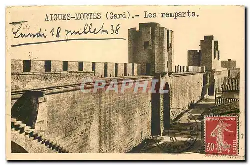 Cartes postales Aigues Mortes Gard Les remparts