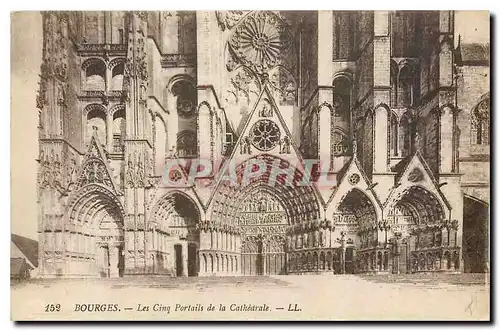 Cartes postales Bourges Le Cinq Portail et la Cathedrale