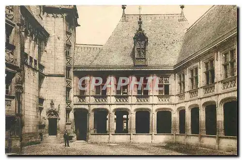 Ansichtskarte AK Bourges Palais Jacques Coeur Les Arcades