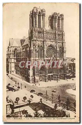 Cartes postales Reims La Cathedrale Place du Cardinal Lucon