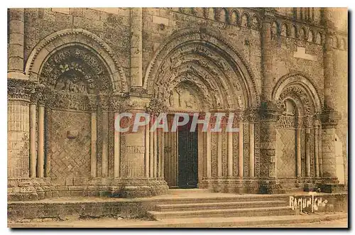 Cartes postales l'Aunis et Saintonge Facade de l'Eglise romane de Pont l'Abbe d'Arnoult