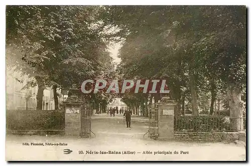 Cartes postales Neris les Bains Allier Allee principale du Parc