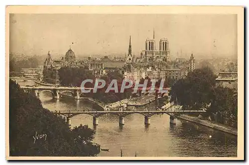 Cartes postales Paris en flanant La Cite Notre Dame