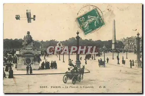 Cartes postales Paris La Place de la Concorde Avion Aviation