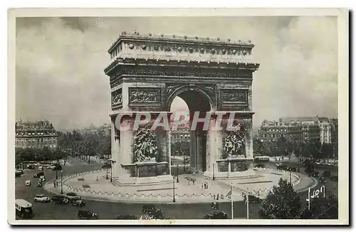 Cartes postales Paris en flanant L'Arc de Triomphe de l'Etoile