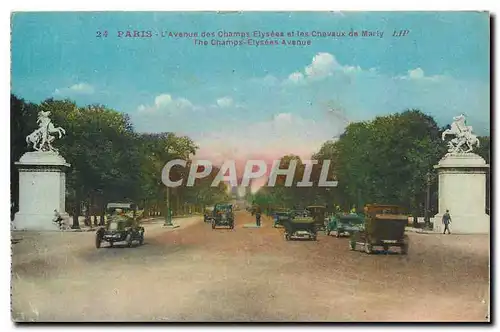 Cartes postales Paris L'Avenue des Champs Elysees et les Chevaux de Marly