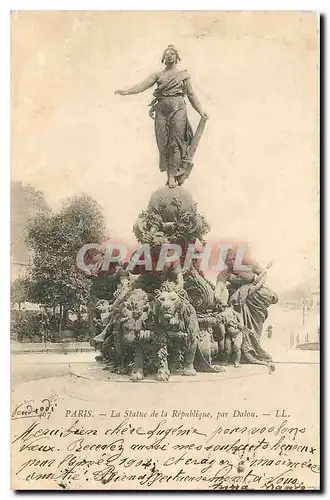 Cartes postales Paris La Statue de la Repulique Lion