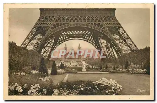 Cartes postales Les Petits Tableaux de Paris Kes Jardins pres de la Tour Eiffel au dernier plan le Trocadero