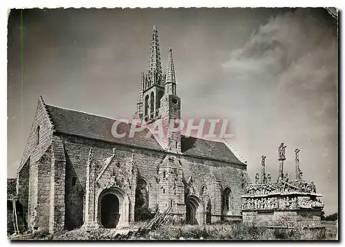 Cartes postales moderne Chapelle de n D de Tronoen Finistere et le Calvaire Ce Calvaire est le plus ancien de Bratagne