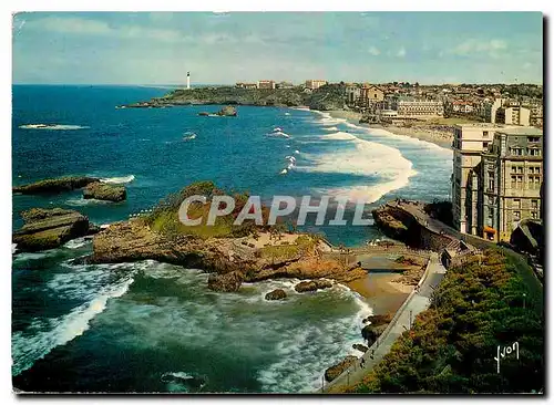 Cartes postales moderne Couleurs et Lumiere de France La Cote Basque Biarritz P A Vue generale le Basta au premier plan