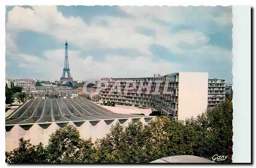 Cartes postales moderne Paris La Maison de l'Unesco et le Tour Eiffel