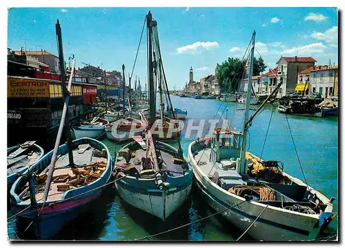 Cartes postales moderne Le Grau du Roi Gard Porte de la Camargue Le Canal Bateaux de peche