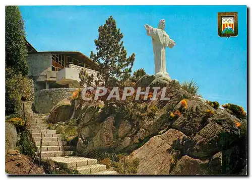 Cartes postales moderne Font Romeu Pyrenees Orientales Cite Preclympique Eglise et Statue du Christ Rei