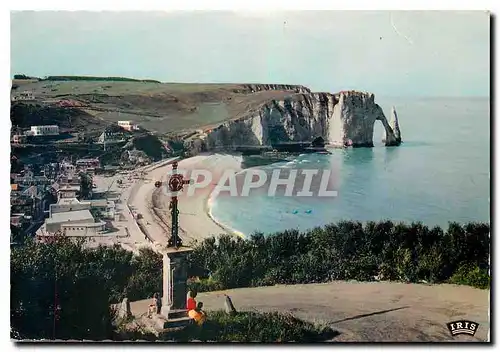 Cartes postales moderne Etretat Seine Maritime Vue du Calvaire sur la porte d'Aval