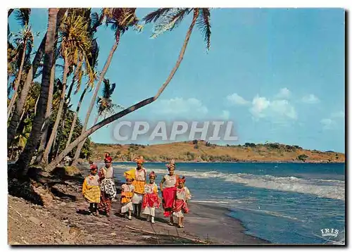 Moderne Karte Antilles Radieuses Promenade sur la plage Folklore